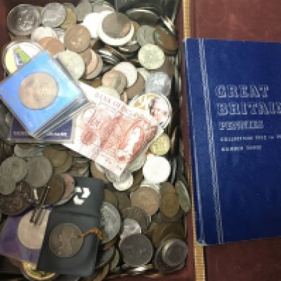 A collection of coins including commemorative coinage, pennies, half crowns, limited edition Commemorative 2012 Olympics Ingots, Fifty Pence 40th anniversary prestige set, etc. Postage category C