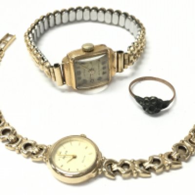 A 9ct gold ladies Accurist watch, a ladies Victoria 18ct gold cased watch and a 9ct gold ring. 29.5g Postage category a