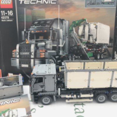 A Lego Mack Anthem #42078 With Box And Manual. Parts Appear Missing. This Lot Cannot Be Posted In House.