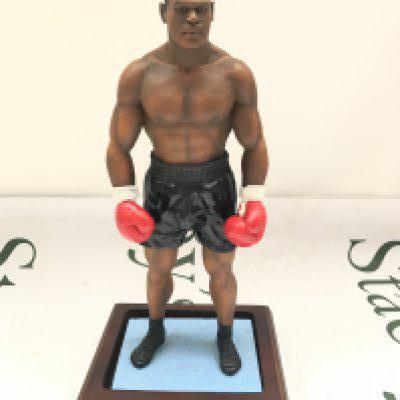 A Endurance Art Of Sport Boxing Figure. Mike Tyson.