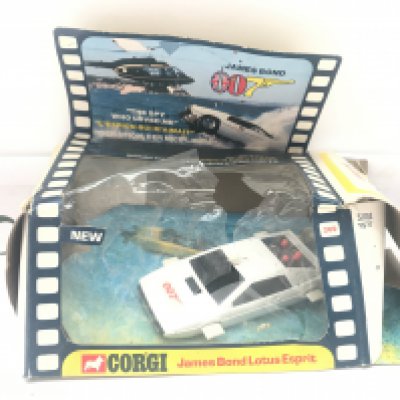 A Boxed Corgi James Bond Lotus Esprit #269 Box Is Very Worn. With 3 Rockets. No Reserve.