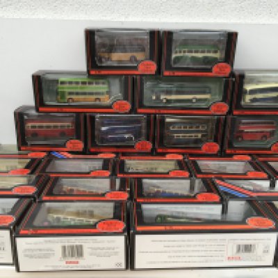 A collection in excess of 25 boxed diecast model buses 1:76 scale by EFE. No reserve