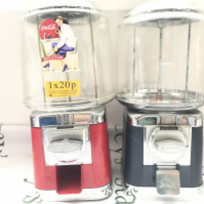 2 Vintage Gumball Coin Operated Machines. 1 Is A Beaver. (2).