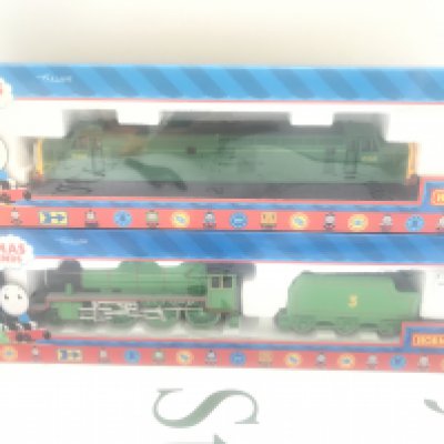 2 X Boxed Hornby 00 Gauge Thomas And Friends Locomotives. Diesel And Henry.