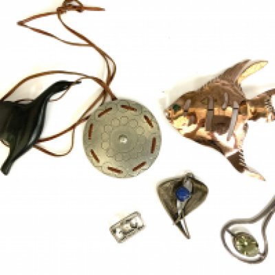 A small collection of mid century brooches to include Swedish, Danish jewellery etc. (A)