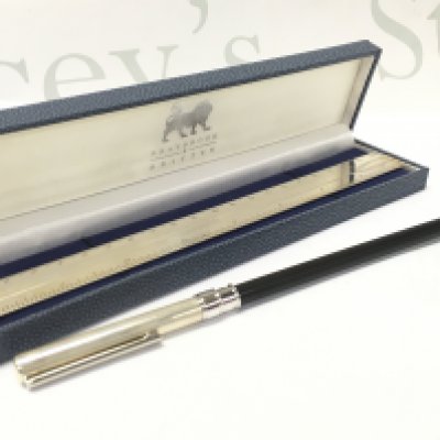 Braybrook & Britten cased hallmarked silver pen and ruler. Postage cat B