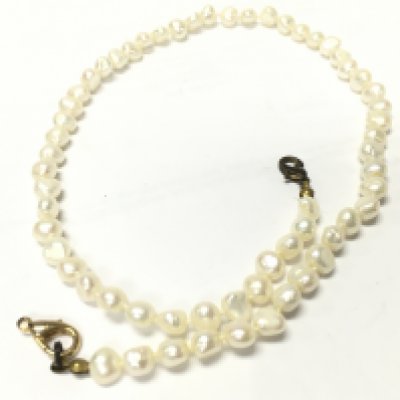 A string of freshwater pearls, postage category A