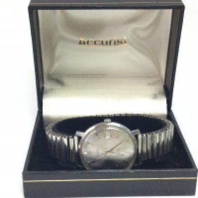 A gents Doxa automatic watch, seen working. Postage cat a