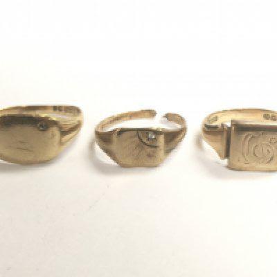 9ct signet rings, total weight 9.9g. Sizes R,N/O, Q. postage category A