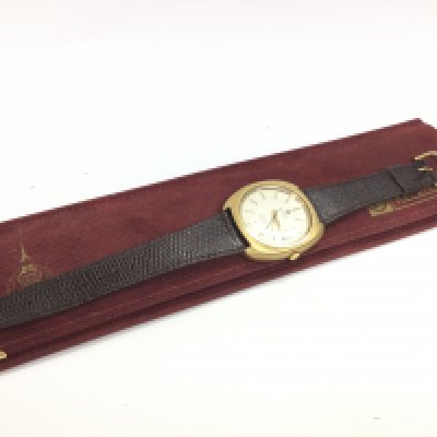 A Gents Roamer Anfibio matic watch, seen working. Postage category A