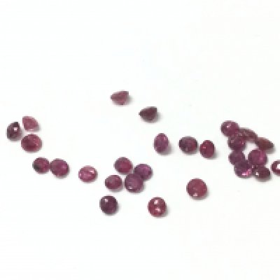 A parcel of 28 unmounted rubies approx 1.71ct. Postage A