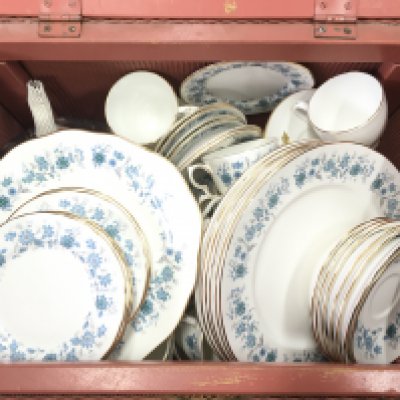 A large Colclough tea set containing plates, cups, saucers and a Marlborough Mikado set stored in a wicker box. This lot cannot be posted