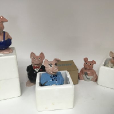 A first issue set of Wade NatWest Pig money boxes Woody with original box. NO RESERVE