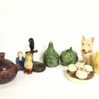 A collection of ceramics including Carlton Ware mushroom condiment set, Sylvac dog, Sadler kitchen jars, Wade S/P shakers. This lot cannot be posted. NO RESERVE