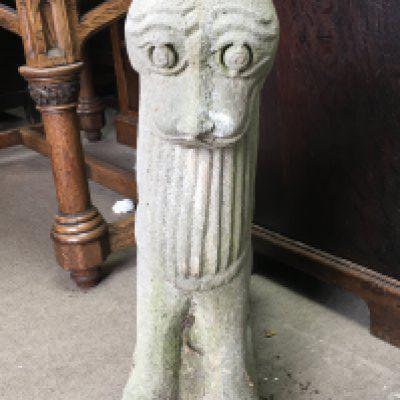 A heavy garden foo dog / lion Approximately 70cm high and 63cm long