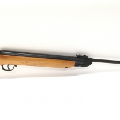 Haenel SUHL modell 303, 112cm long. This lot cannot be posted