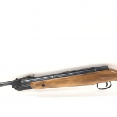 A Webley Falcon 0.22 calibre air rifle , made in england. 106cm long. This lot cannot be posted
