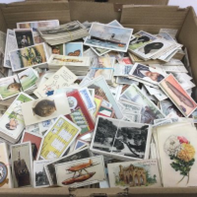 A box of loose cigarette cards. Shipping category C.