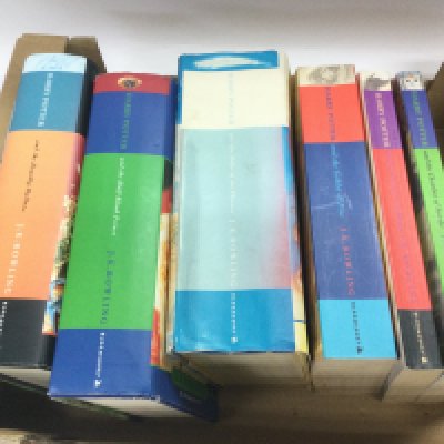 Six Harry Potter books including three first editions. Shipping category C.