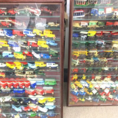 5 Display Cabinets containing Lledo Days Gone. Approx height 81cm No Reserve.