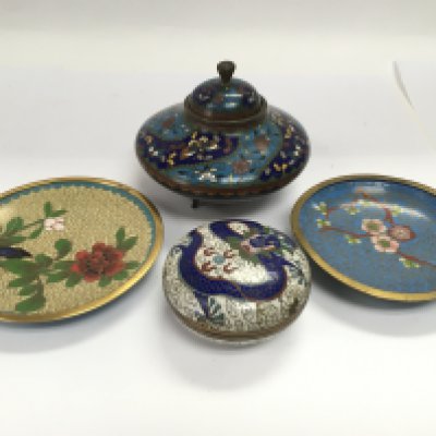 Four Cloisonne items comprising two circular potS and covers and two small dishes (4). Shipping category D.