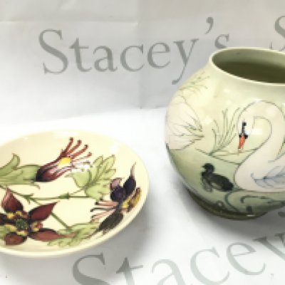 Moorcroft ceramics including a columbine pattern dish and a swan pattern vase. This lot cannot be posted