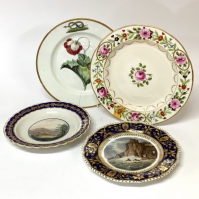 4 Good Early Derby porcelain plates. Bloor Derby cabinet plate titled Scylla 22.5cm, Derby Cabinet plate titled View near Wirksworth, Derbyshire (Neales Alma house sale May 1985) 21.5cm, Derby Spatian poppy plate, labels on reverse for The Blackwell-wood collection 22.4cm diameter, Derby plate with hand painted floral design 26cm. (D)