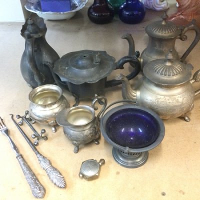 A silver handled button hook and toasting fork plus other metalware items. Shipping category D. NO RESERVE