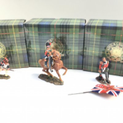 3 X Boxed King And Country Napoleonics Figures. 45th Infantry. Mounted Black Watch And 42nd Highlander.(3).