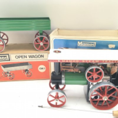 A Boxed Mamod Steam Tractor And Open Wagon.(2).