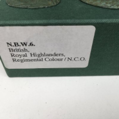 2x boxed sets of Minature military models by Frontline Figures featuring NWB6 Royal Highlanders with regimental colour and 3 firing with 3 loading. Limited editions with certificates. No reserve