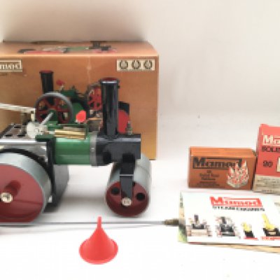 A Boxed Mamod Steam Roller #SR1a in Very Good Condition With Accessories And Fuel.in Original Packaging. Has Been Fired.