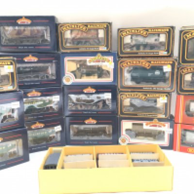 A Collection of Boxed 00 Gauge Wagons by Various Makes. No Reserve.