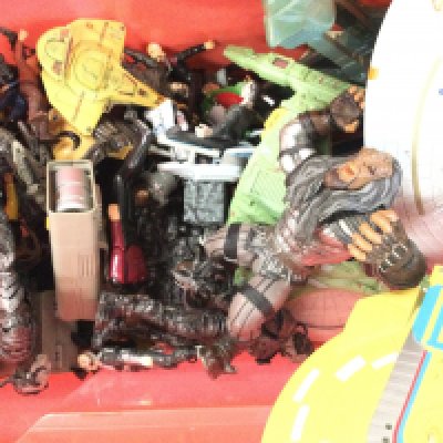 A Box Containing Star Trek Figures And Toys. No Reserve.