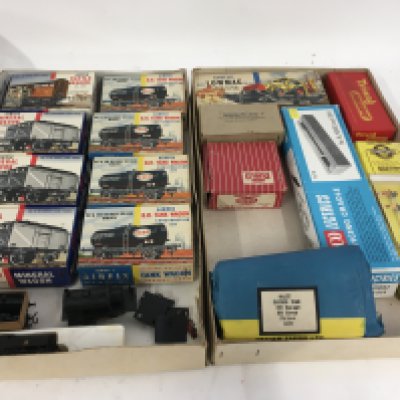 An assorted collection of model railway accessories 00 gauge..includes Airfix models unstarted and other items no reserve.