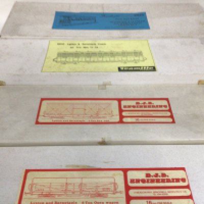 4x boxed wood plastic and metal model kits to make Railway Coaches and Wagons. Manufacturers are Tenmille..Bandlight D.J.B. All kits contain instructions. No reserve