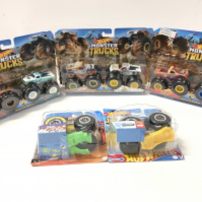 A collection of unopened Hot Wheels Monster Trucks includes 3 x Demolition Doubles and 2x singles. 1:64 scale. No reserve