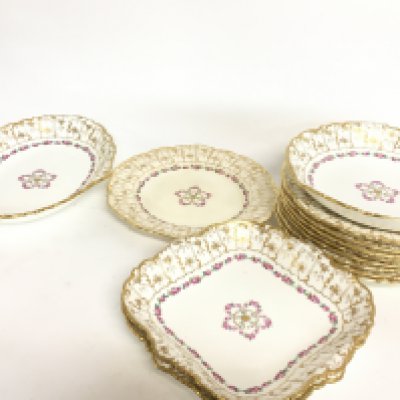 A collection of late 19th century Minton Roses plates, hairline cracks seen on plates. this lot cannot be posted