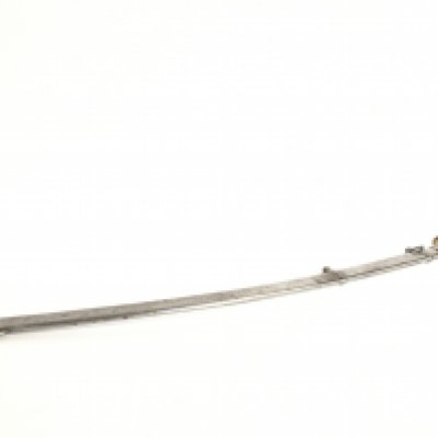 A French Heavy Cavalry sword with an 85cm long blade, leather grip and scabbard. Blade dated 1886. This lot cannot be posted