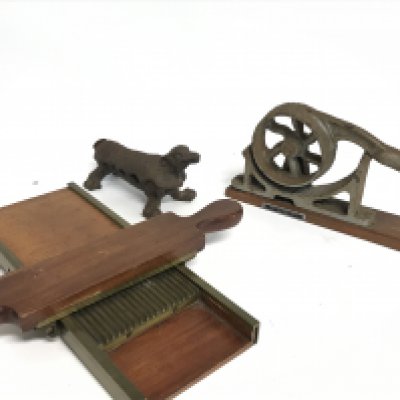 A Collection of Pill makers. This lot cannot be posted