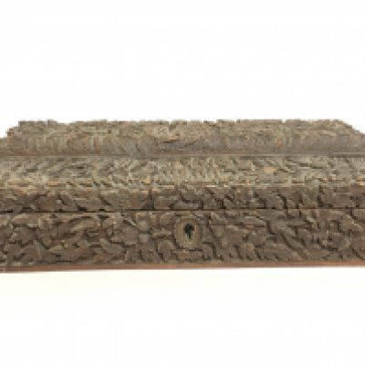 A Eastern carved glove box 12x29x8cm