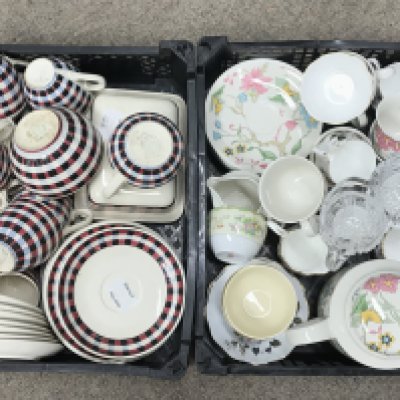 Tea sets including Villeroy & Boch pattern 8202, Chintz, Royal Albert Queens messenger etc. No reserve. This lot cannot be posted