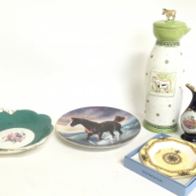 A collection of ceramics including a Wedgwood Concorde dish, Coalport, Surf Dancer plate by Huck Dehaan, Villeroy & Boch vase, Limoges castel vase. This lot cannot be posted. NO RESERVE