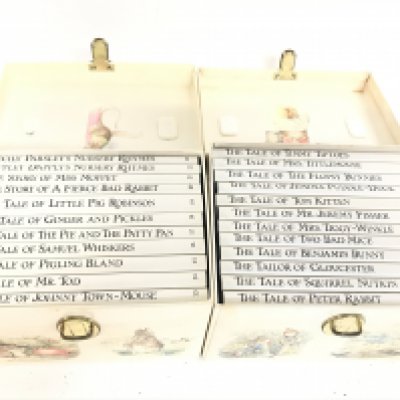 A Collection of Beatrix Potter Frederick Warne books. Postage category C. NO RESERVE