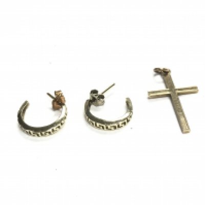 A 9ct gold cross and a pair on 9ct gold earrings. Total weight 2.98g- NO RESERVE