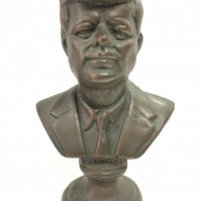 A bronze bust of John F. Kennedy, 26cm tall. Postage category C