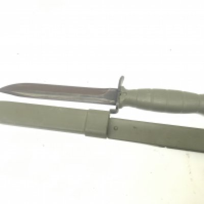 A West German Military Feldmesser 79B field fighting knife.