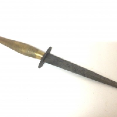 A II world war relic an original commando Second pattern Fairbrain Sykes fighting knife.