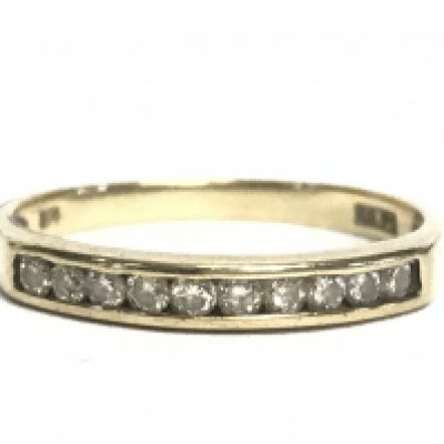 A 9ct gold diamond ring, 1.4g. Size N Postage category A