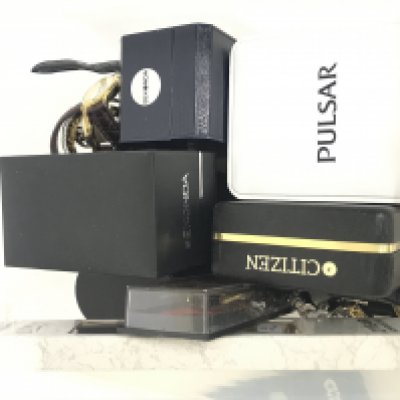 A box of watches including Lorus, Pulsar, Citizen, Sekonda etc